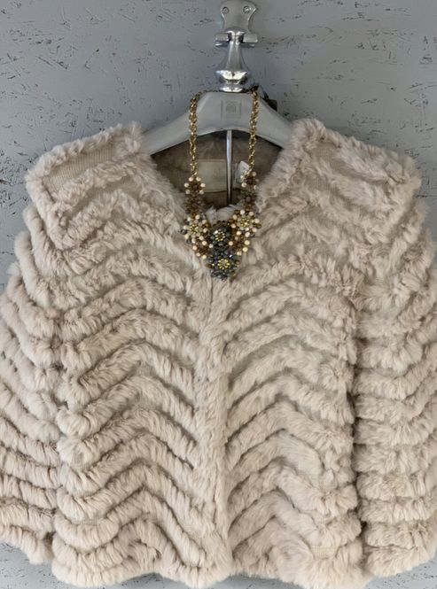 Hovedbilde Pels Jakke/poncho Beige